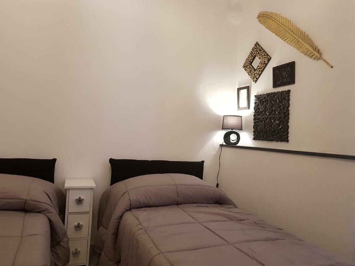 Modern Flat With Panoramic Terrace In Zuccarello公寓 外观 照片