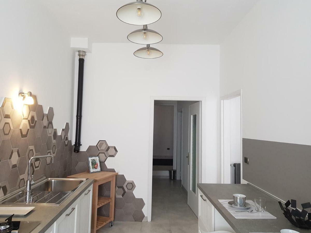 Modern Flat With Panoramic Terrace In Zuccarello公寓 外观 照片